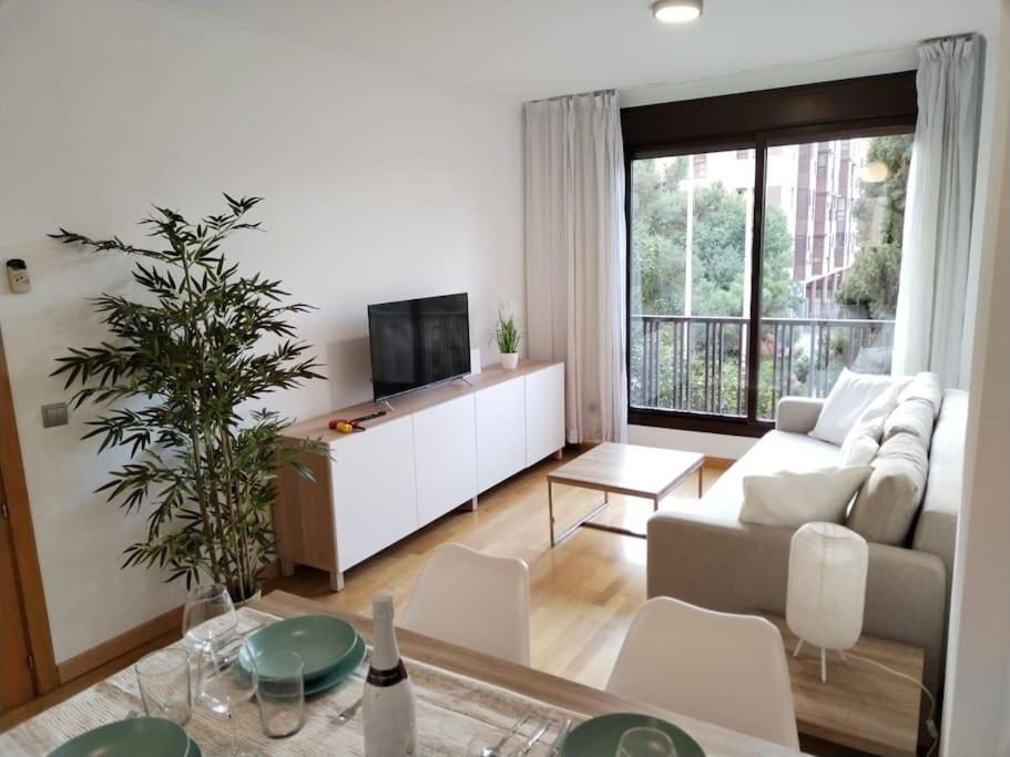 Apartment Amplio, Luminoso Y Confortable Cc *